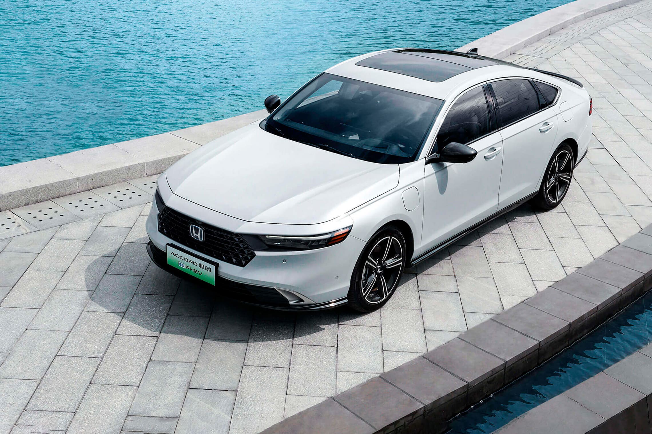 Honda Accord PHEV. Екстер'єр
